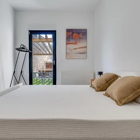 Apartment Minimalist By Interhome *