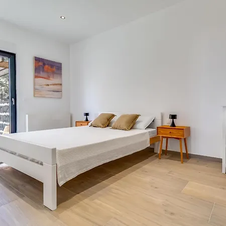 Apartment Minimalist By Interhome