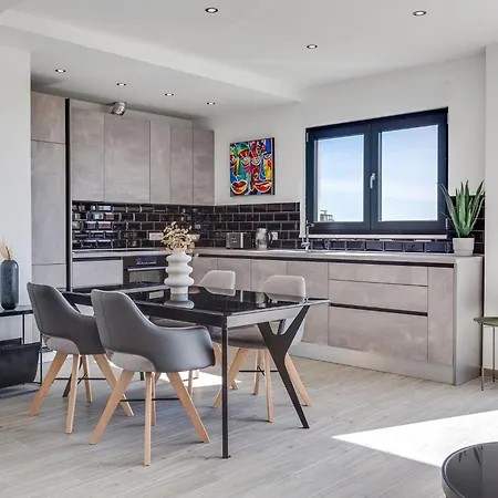 Minimalist By Interhome شيبينيك