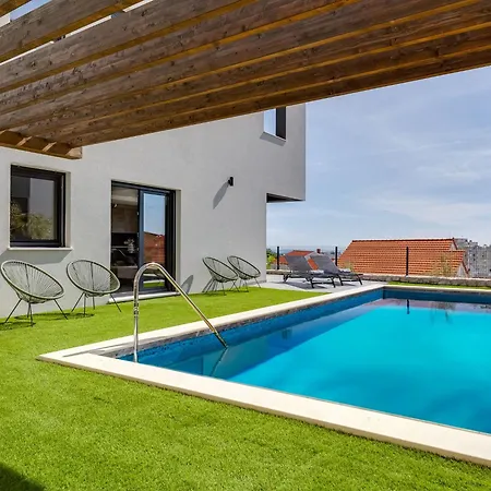 Apartment Minimalist By Interhome Sibenik
