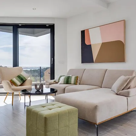 Minimalist By Interhome *