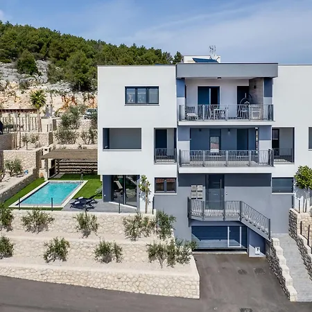 Minimalist By Interhome Sibenik
